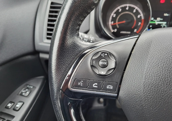 Mitsubishi ASX cena 66700 przebieg: 102000, rok produkcji 2018 z Żyrardów małe 232